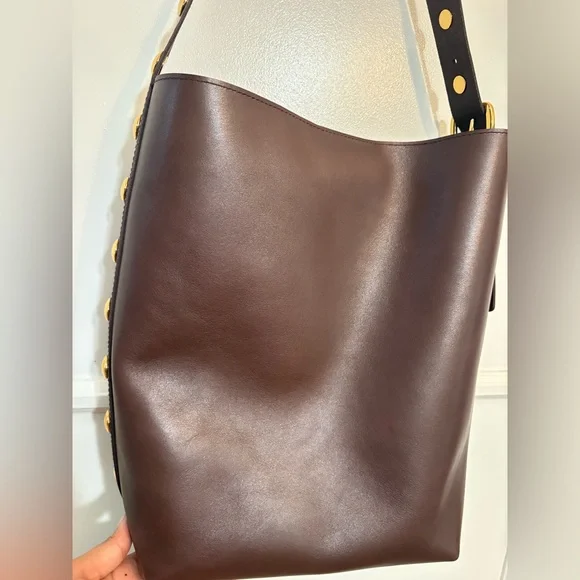 NWT Madewell The Essential Bucket Tote with Gold Accents